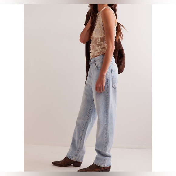 NWOT Free People We the Free Zane Relaxed Slim Straight Jeans - Aegean Blue - 29 - Picture 2 of 10